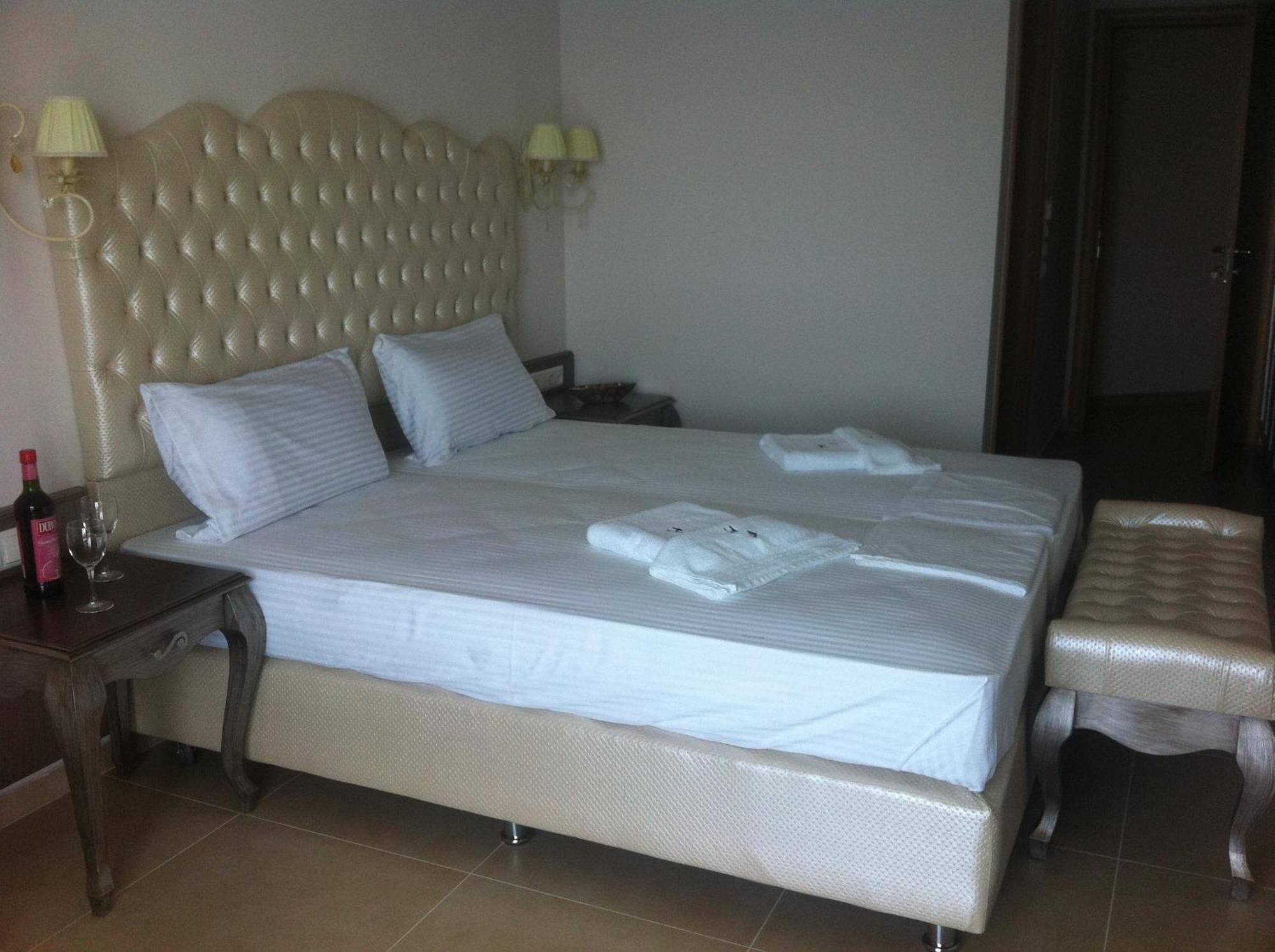 Palatino Hotel ปาร์กา ภายนอก รูปภาพ